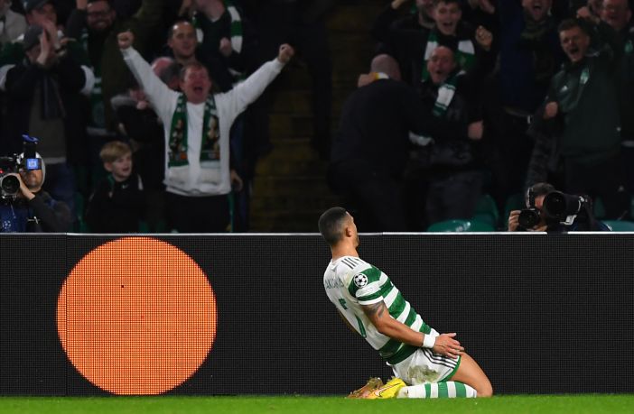 Giorgos Giakoumakis celebrates