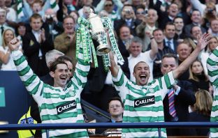 Jackie McNamara lifts the Scottish Cup