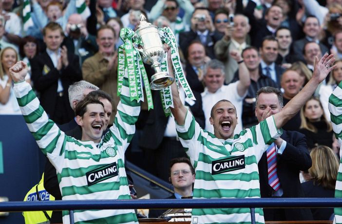 Jackie McNamara lifts the Scottish Cup