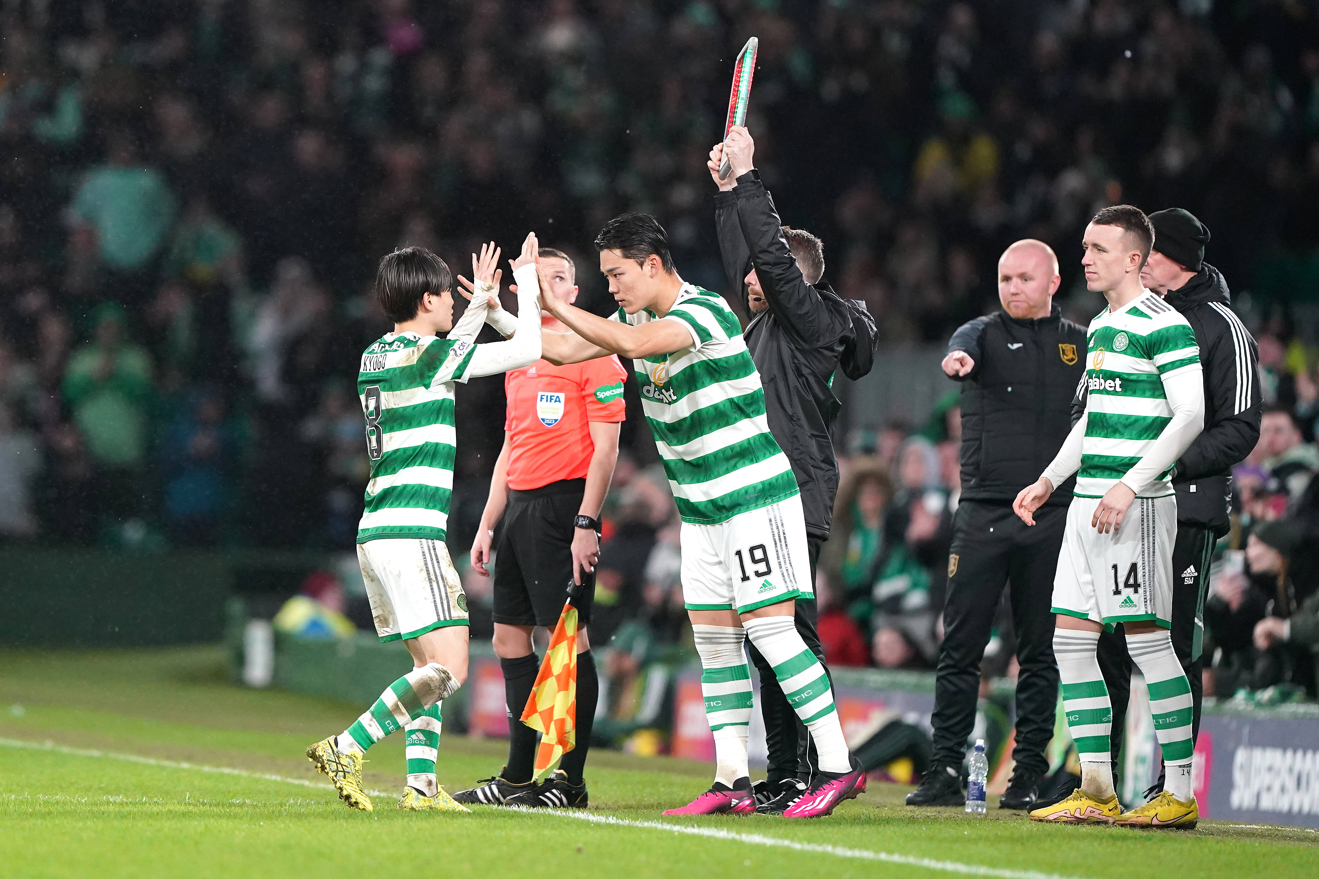 Hyeon-Gyu Oh replaces Kyogo