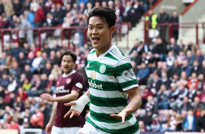 Oh Hyeon-Gyu celebrates