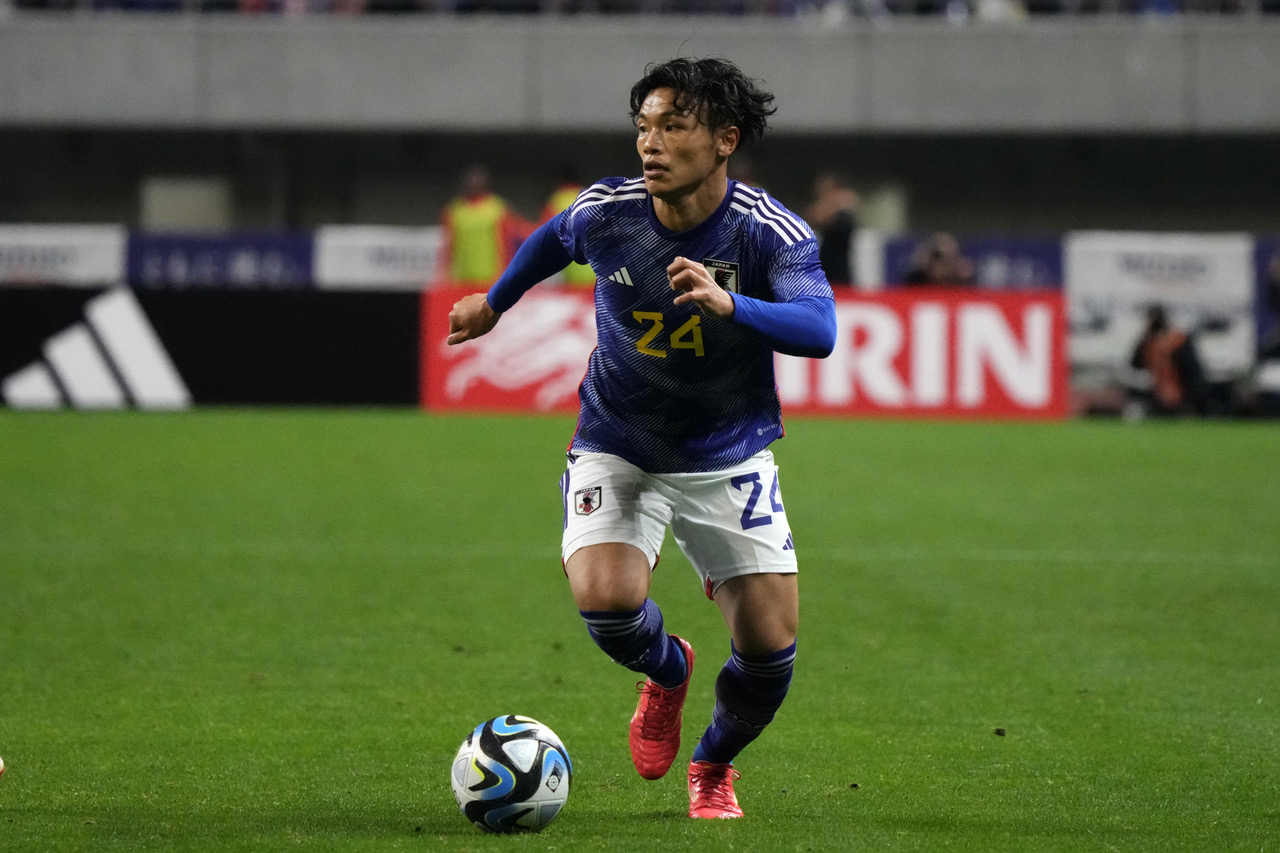 Reo Hatate playing for Japan