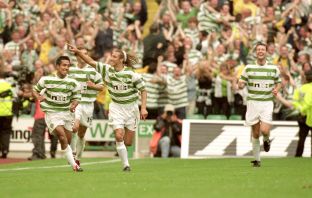 Henrik Larsson celebrates