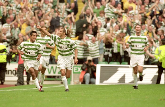 Henrik Larsson celebrates
