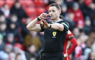 Referee Steven McLean