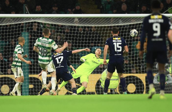 Daniel Kelly scores for Celtic
