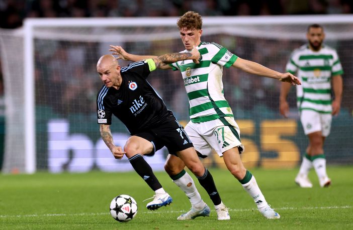 Vladimir Weiss is challenged by Arne Engels