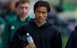 Reo Hatate arrives in Dingwall. Photo Vagelis Georgariou