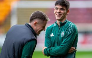 Alex Valle of Celtic at Fir Park.