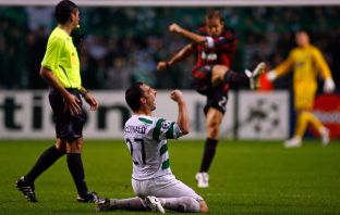 Scott McDonald celebrates