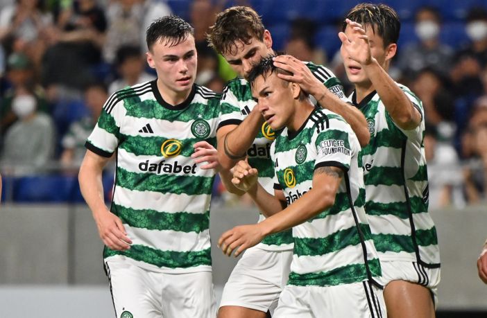 Alexandro Bernabei of Celtic celebrates scoring