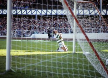 Iconic Peter Grant celebration at Ibrox