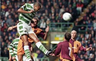 Pierre Van Hooijdonk heads home