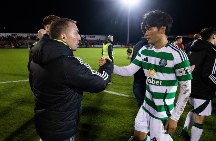 Brendan Rodgers and Hynun-Yang shake hands
