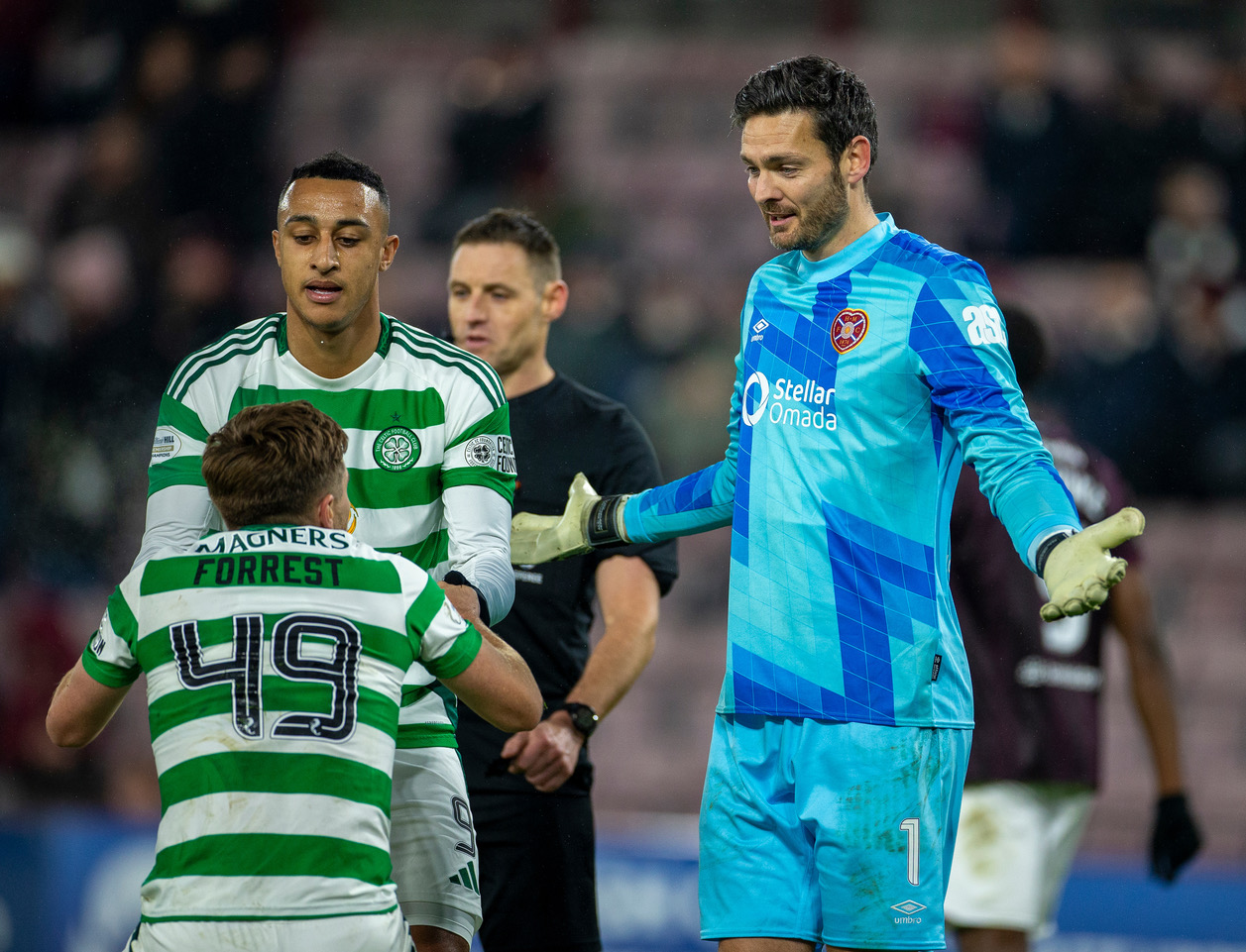 Craig Gordon complains after Celtic awarded a penalty