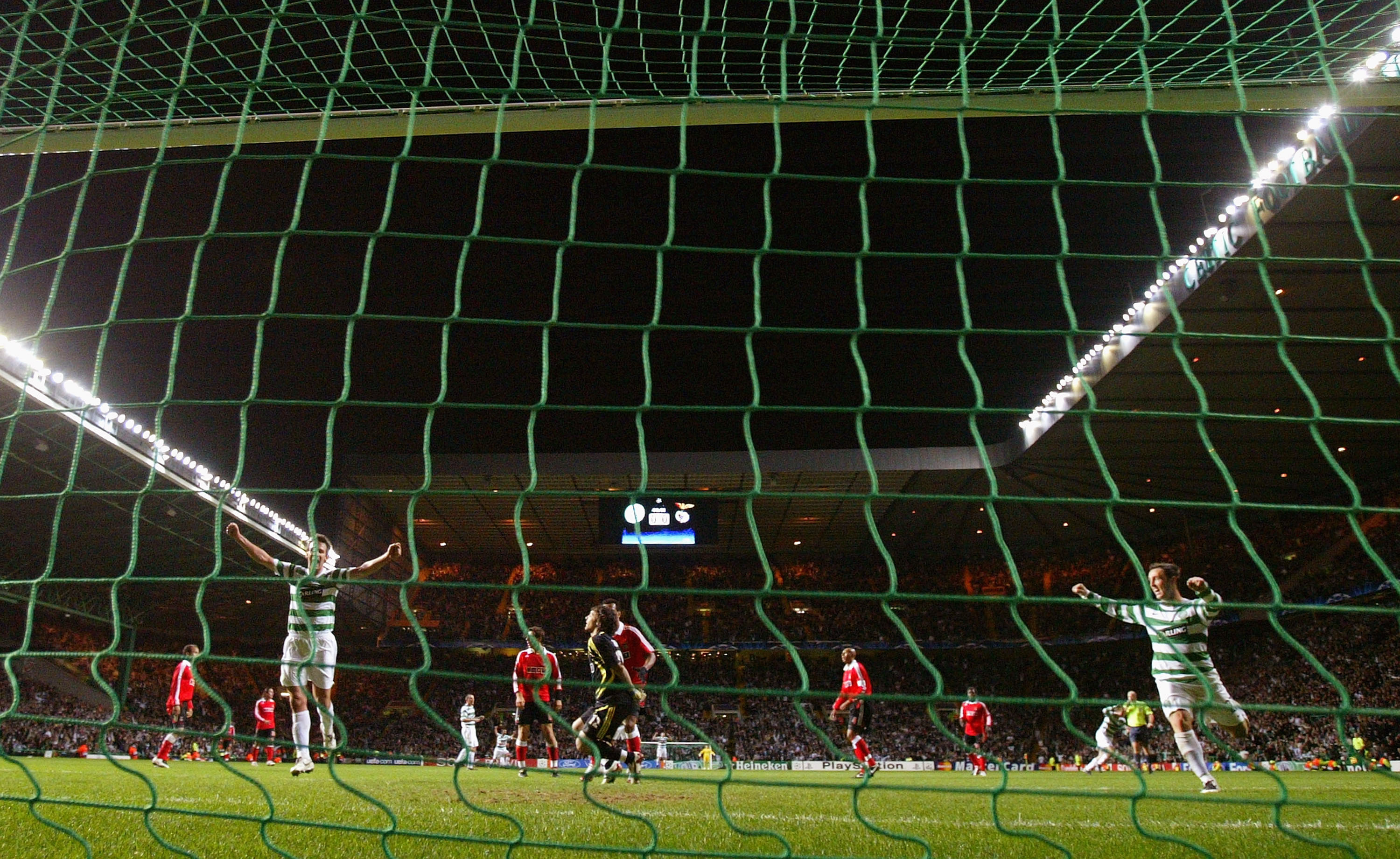 Celtic players celebrate