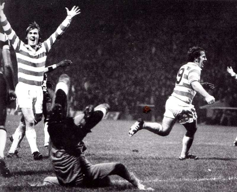 Dixie Deans scores for Celtic against Boavista