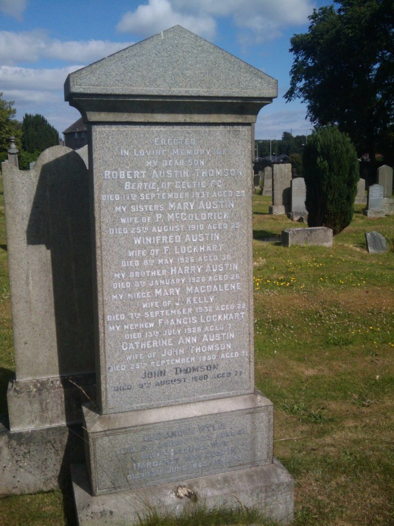 Bertie Thomson's grave 