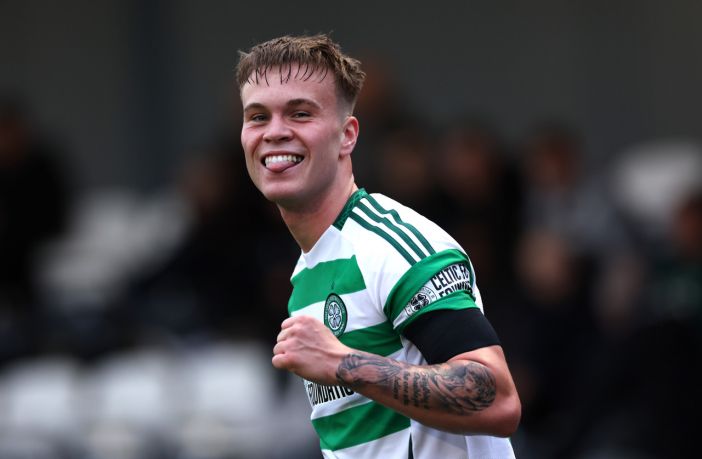 Daniel Cummings of Celtic celebrates