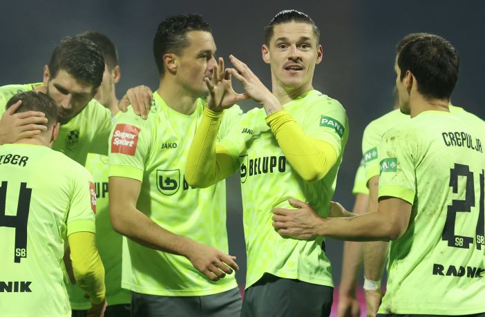 Dinamo players celebrate