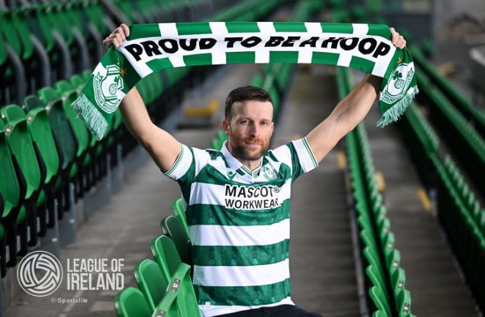 Adam Matthews signs for Shamrock Rovers
