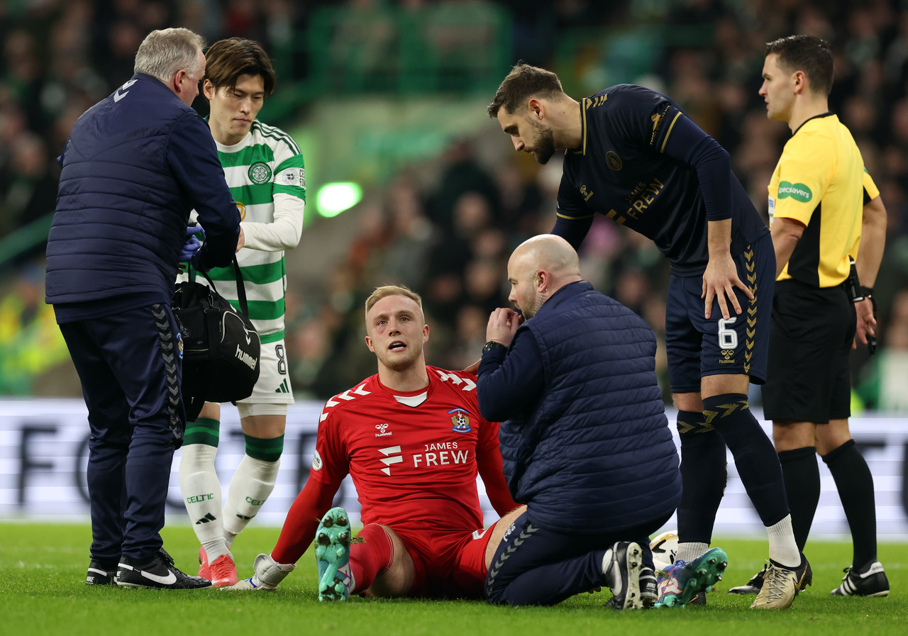 Robby McCrorie gets treatment
