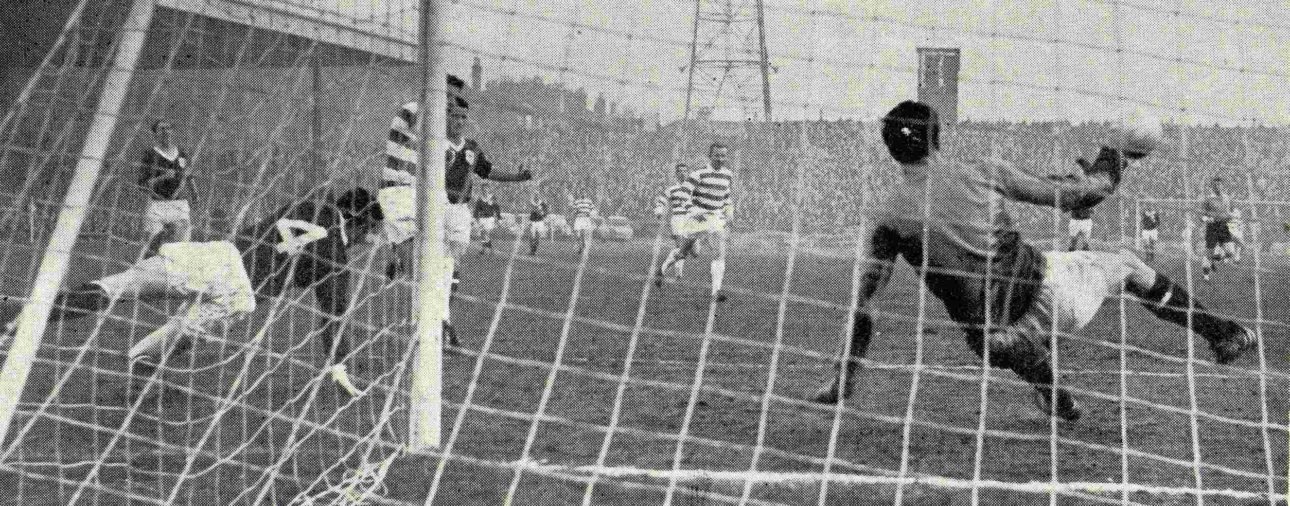 Celtic 5 Dundee 1 - 7th January 1967. 
