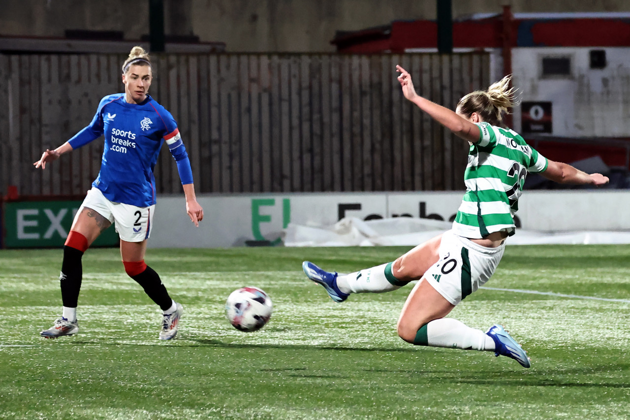 Noonan's effort goes just wide 