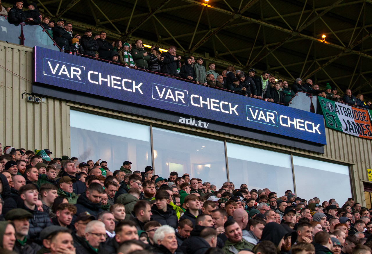VAR CHECK at For Park