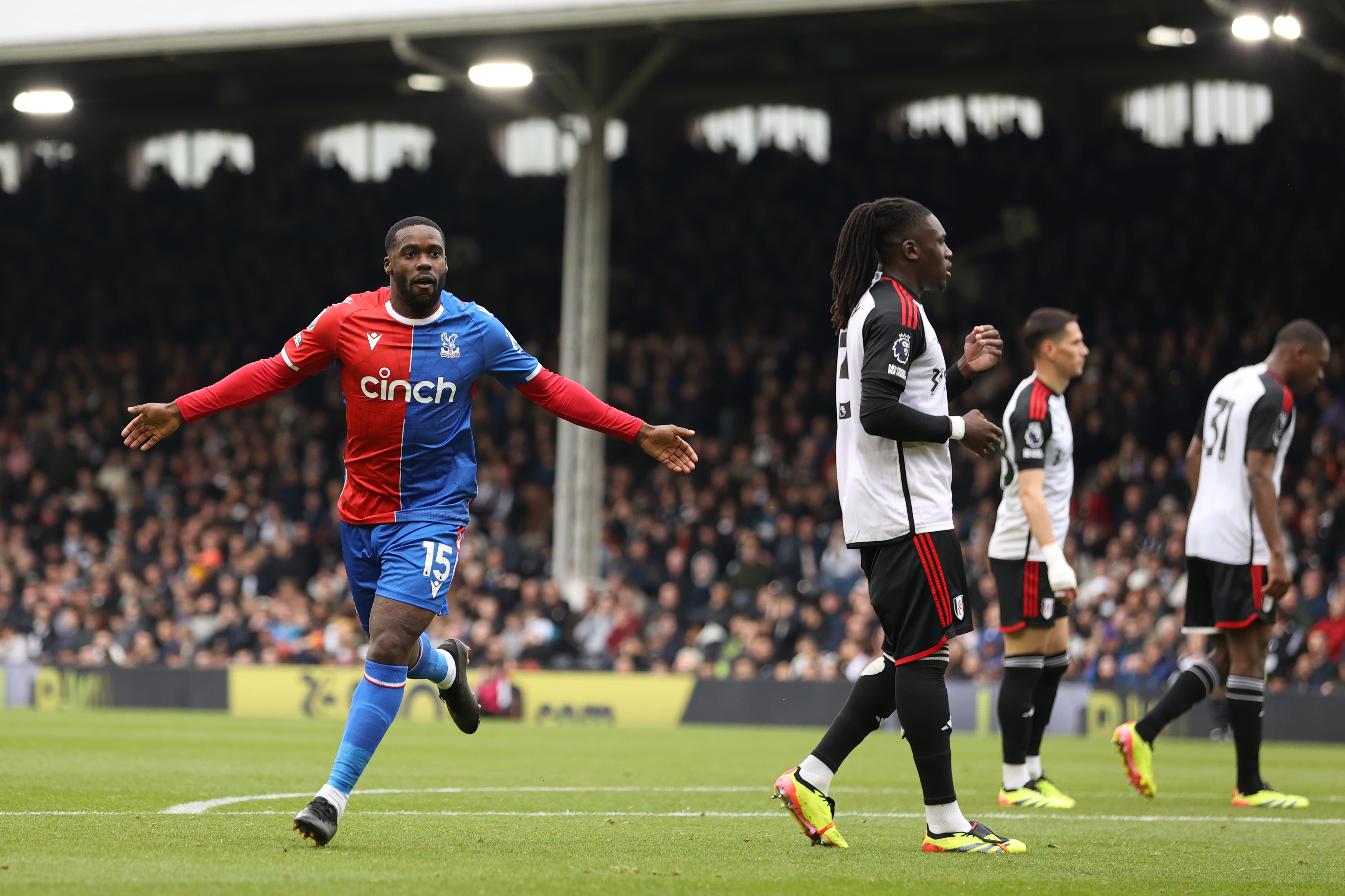 Jeffrey Schlupp celebrates