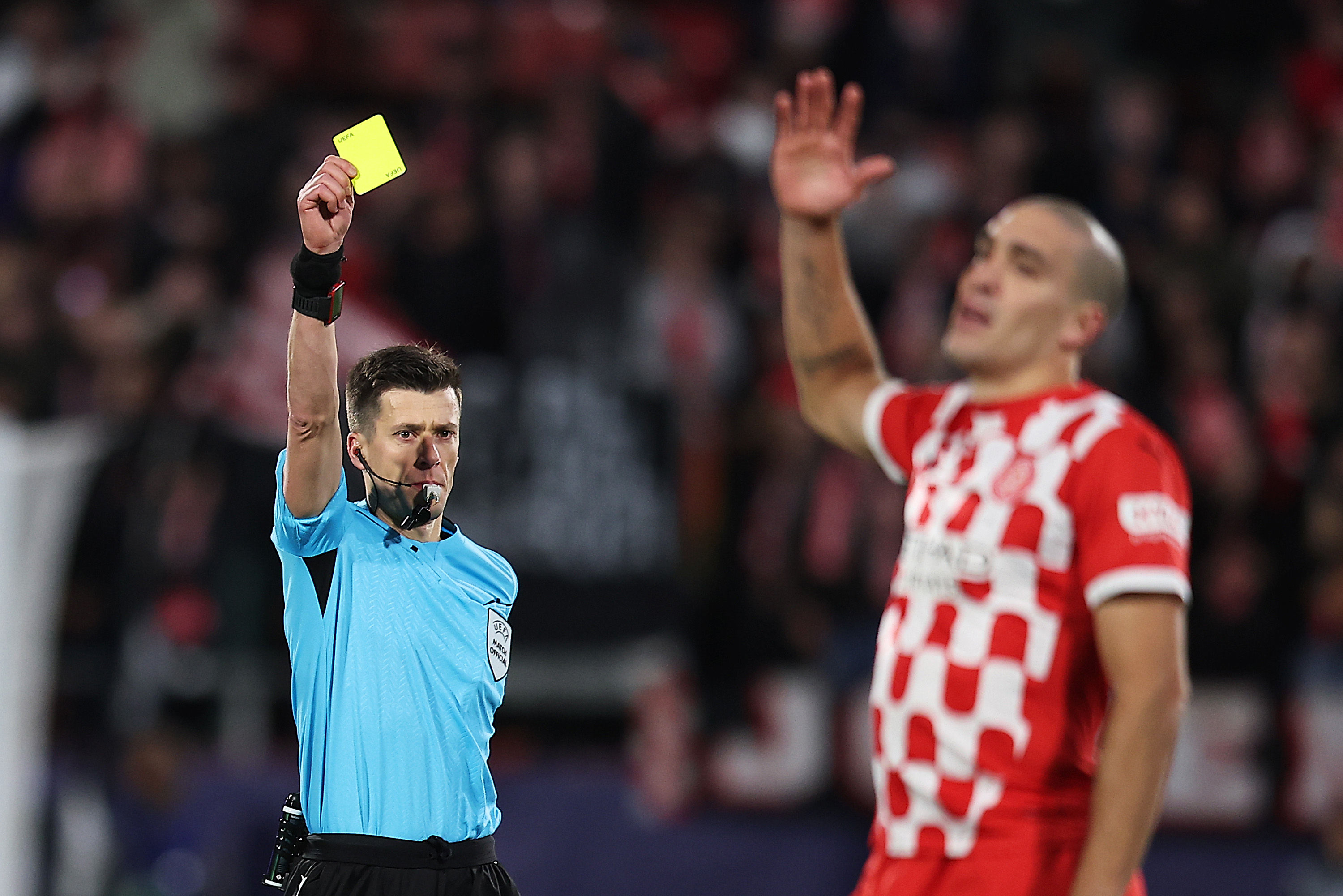 Referee Benoit Bastien 