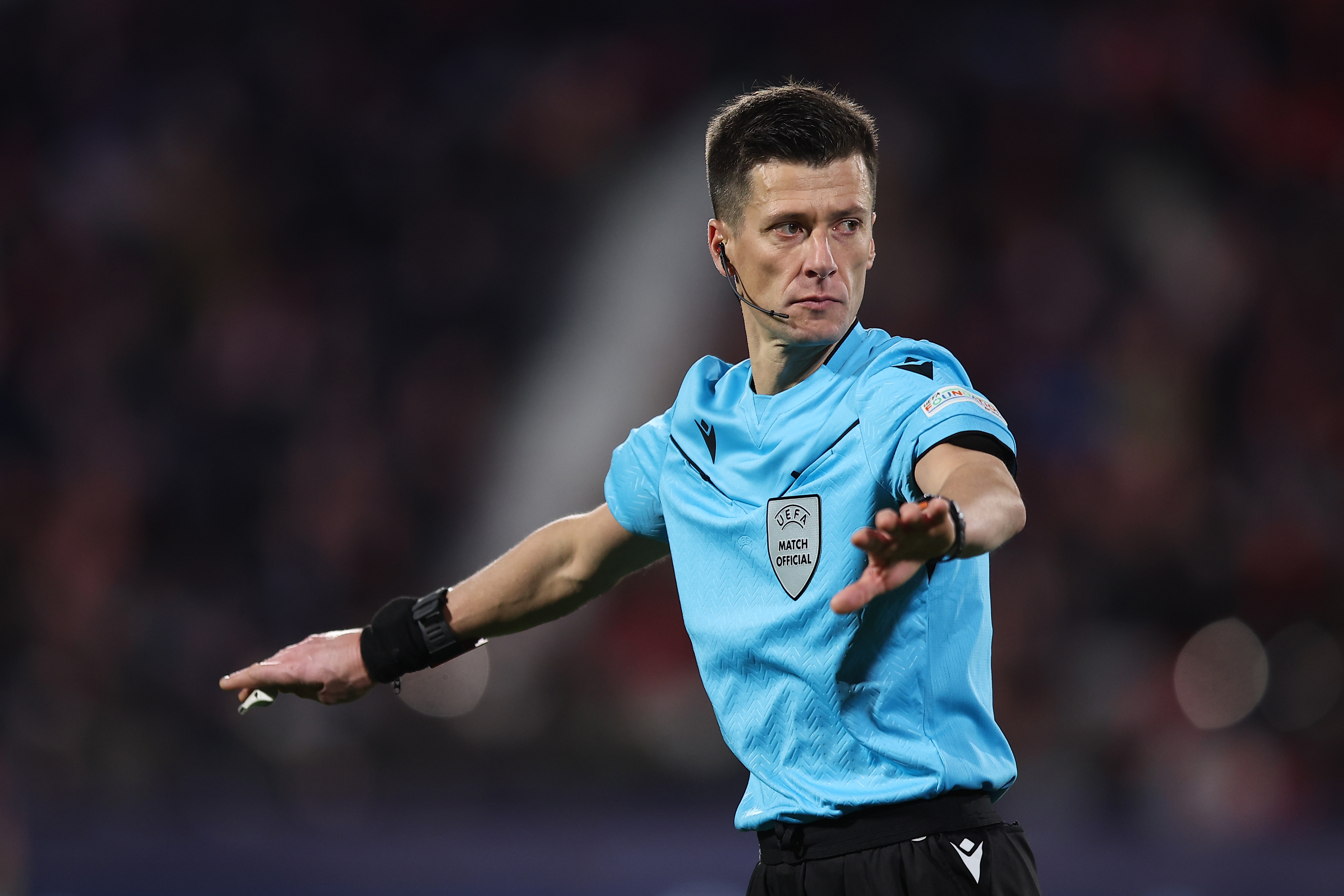 Referee Benoit Bastien
