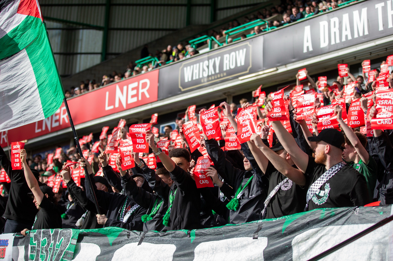 Hibs supporters say 'Show Israel the Red Card'