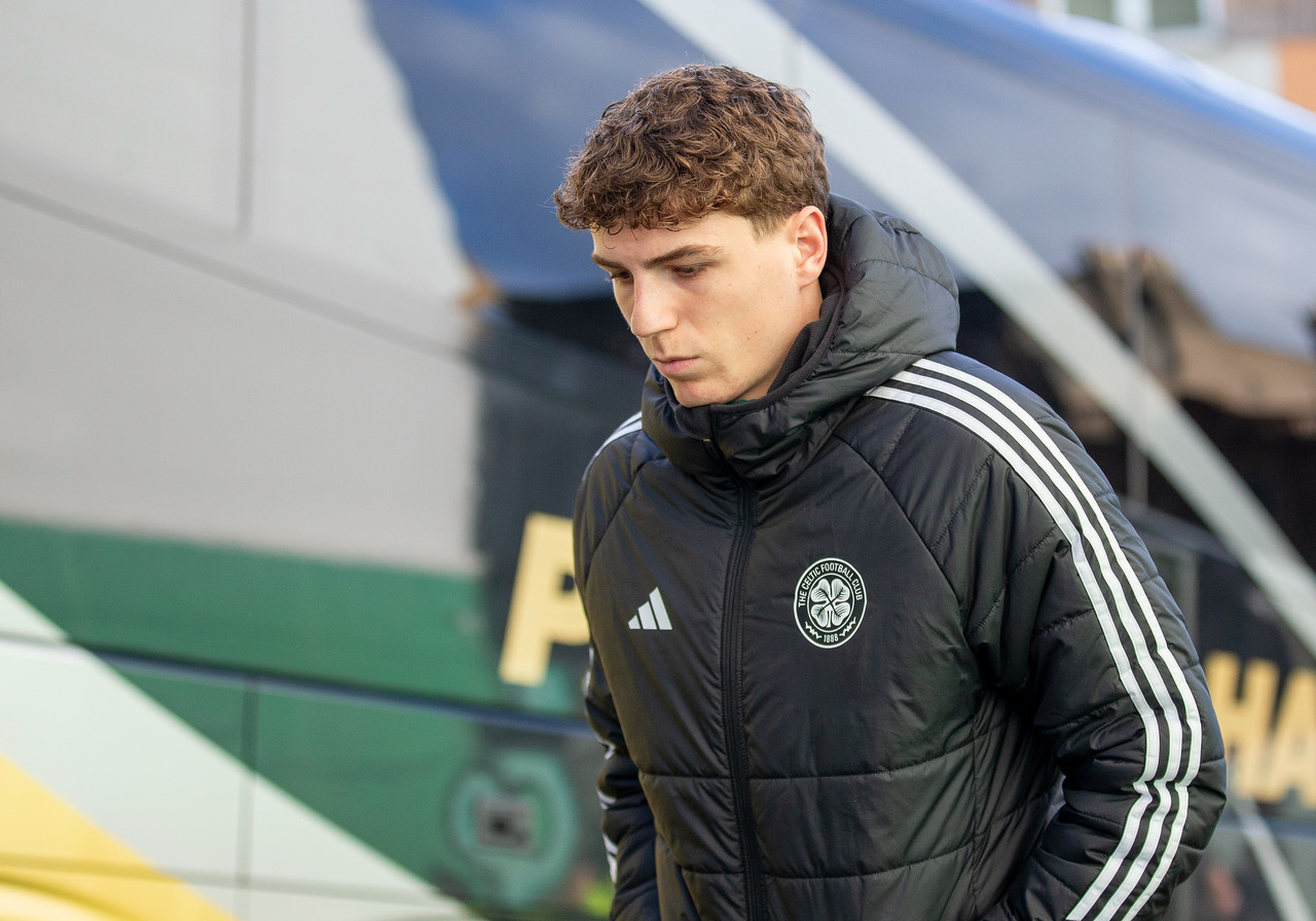 Arne Engels arrives at Easter Road