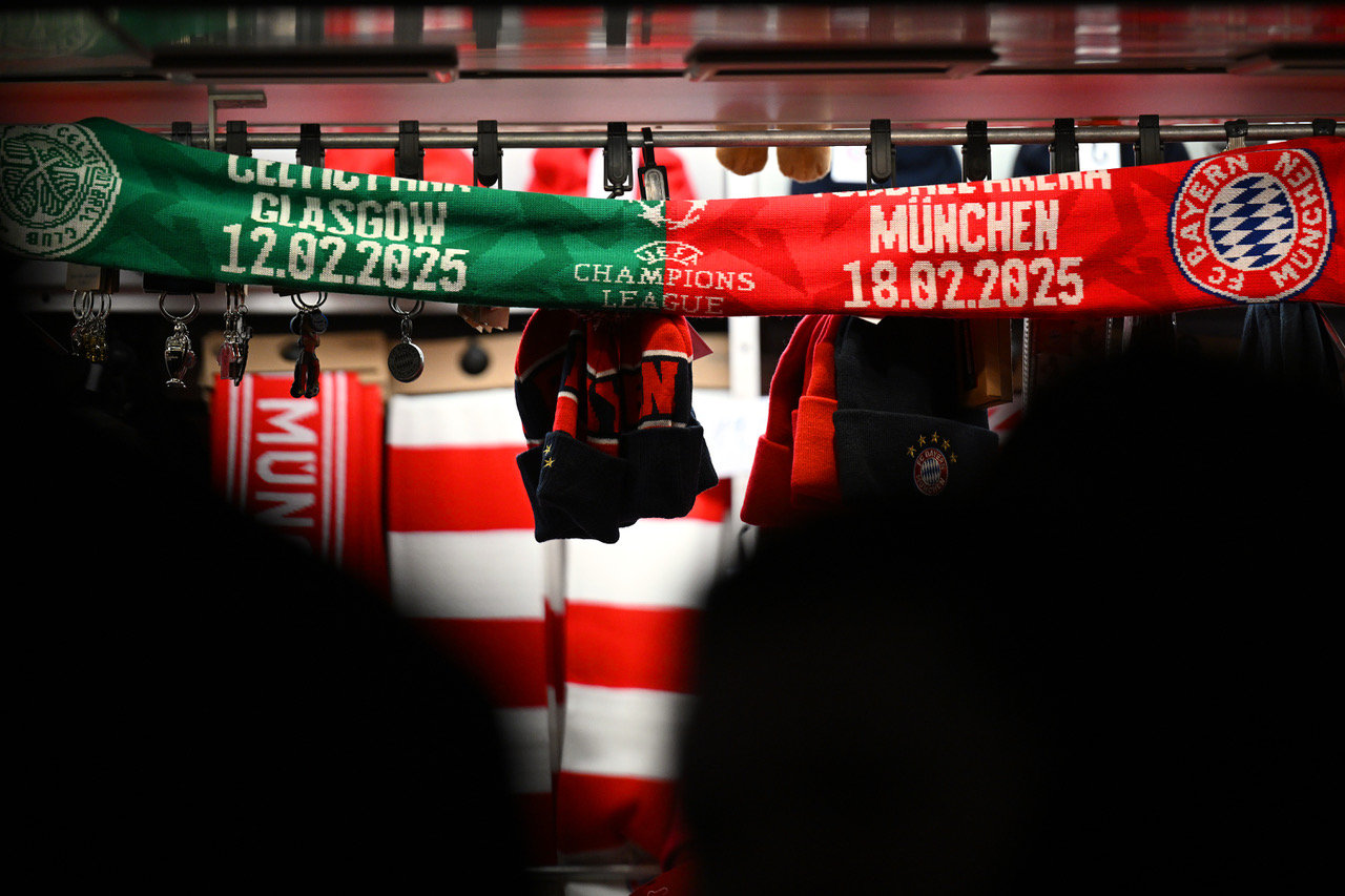Bayern Munich v Celtic scarfs