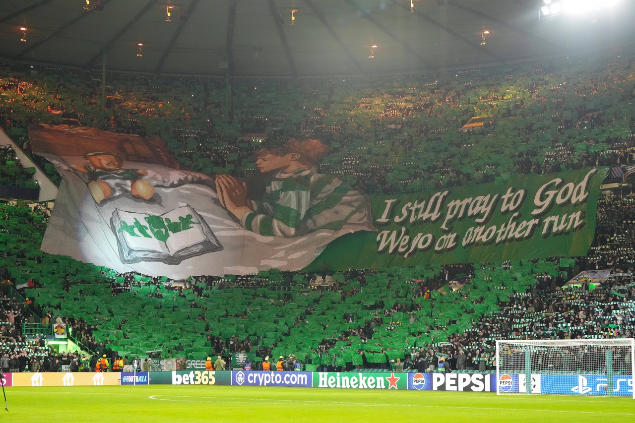 Celtic fans tifo