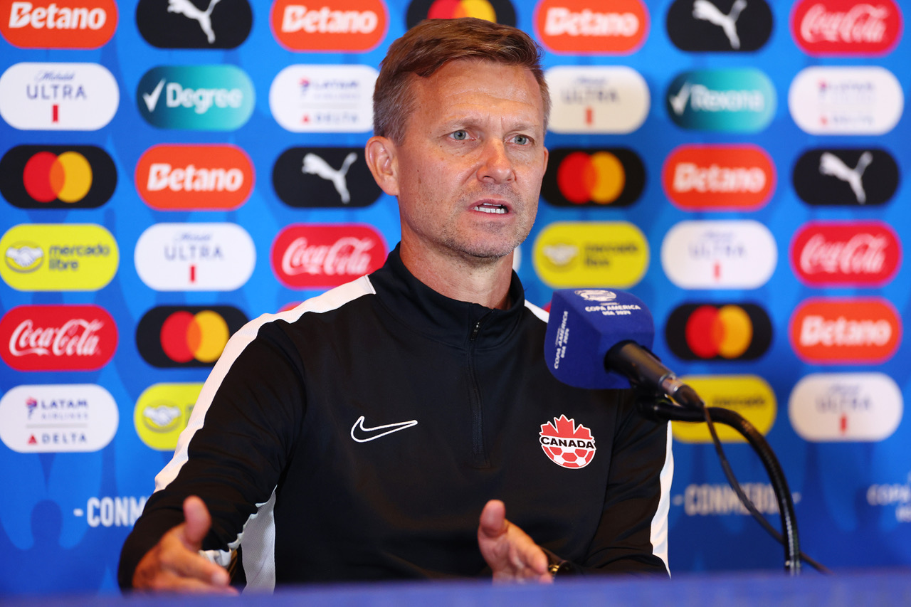 Head coach Jesse Marsch of Canada 