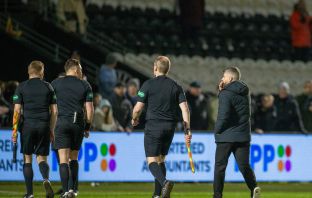 Stephen Robinson not happy with the match officials.