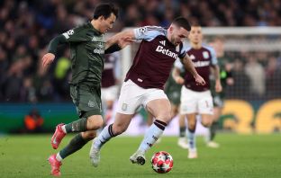 Yang Hyun-Jun challenges John McGinn
