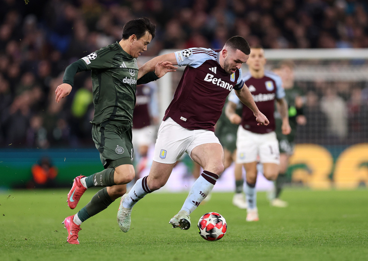 Yang Hyun-Jun challenges John McGinn