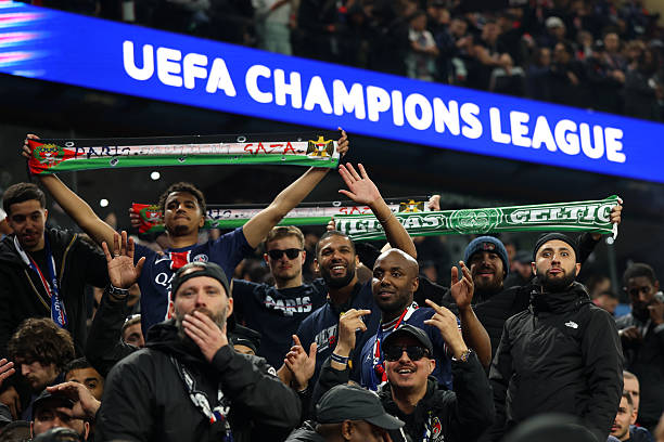 PSG fans with Celtic colours