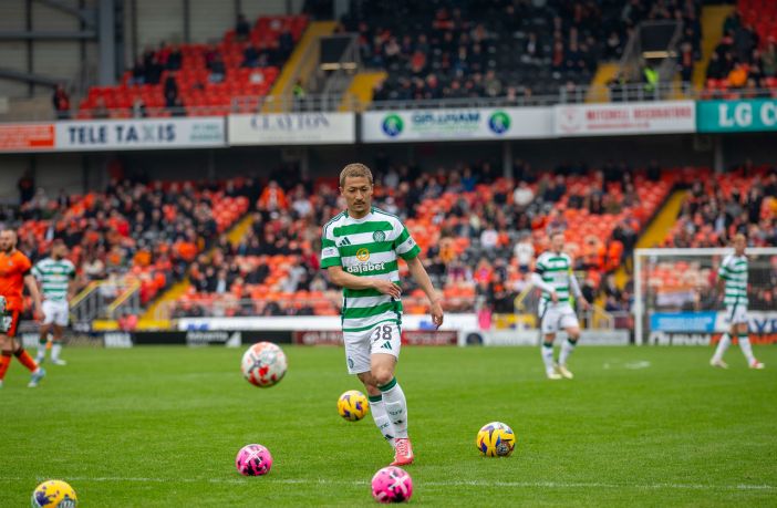 Daizen Maeda clears the balls