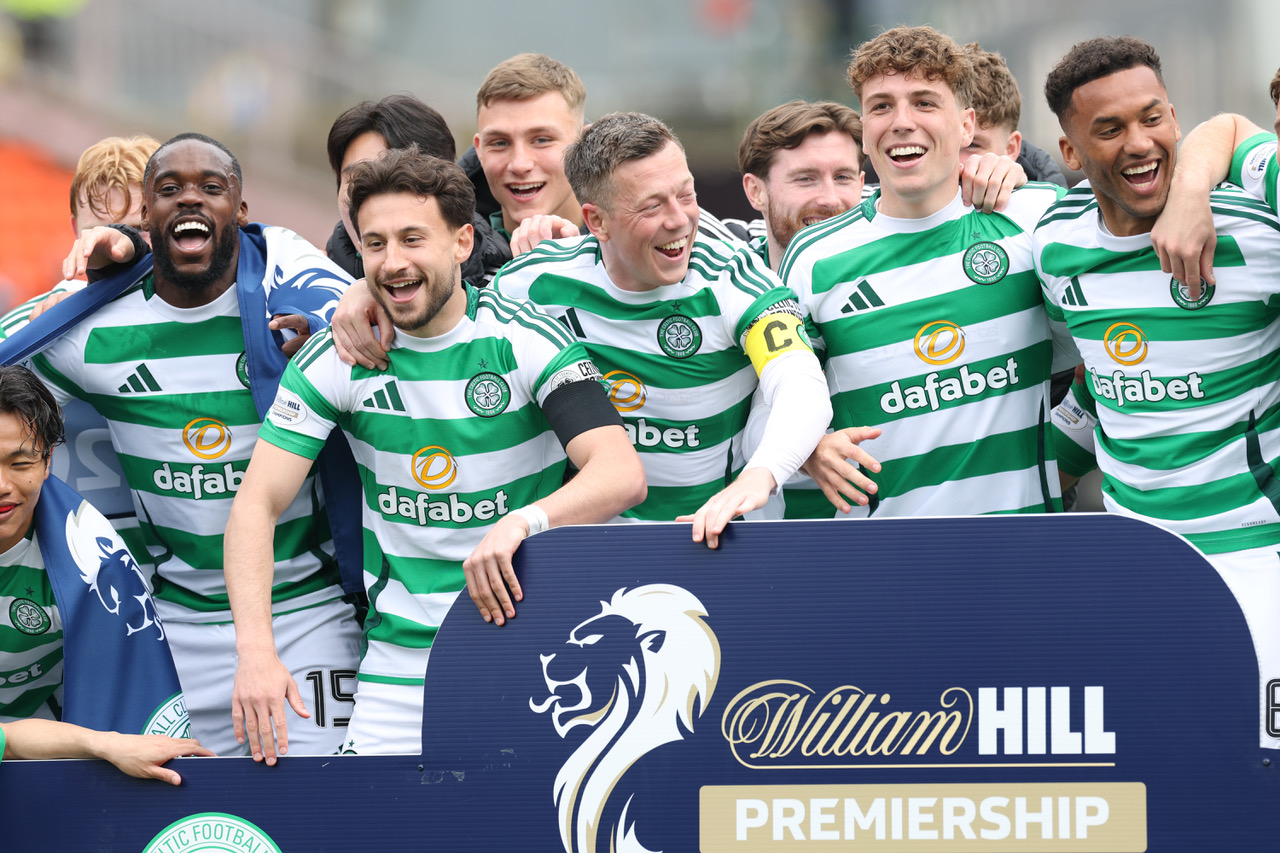 Celtic players celebrate