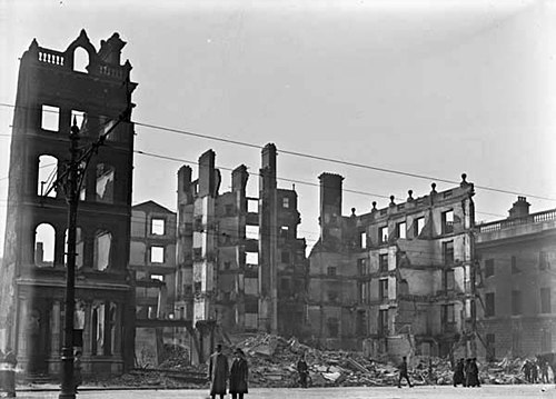 Metropole Hotel in Dublin after the Easter Rising