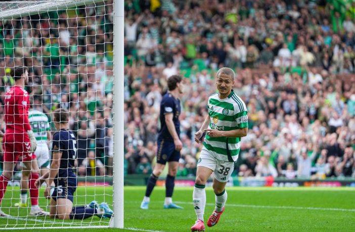 Daizen Maeda of Celtic celebrates