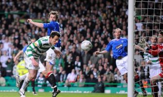Jan Vennegoor of Hesselink scores