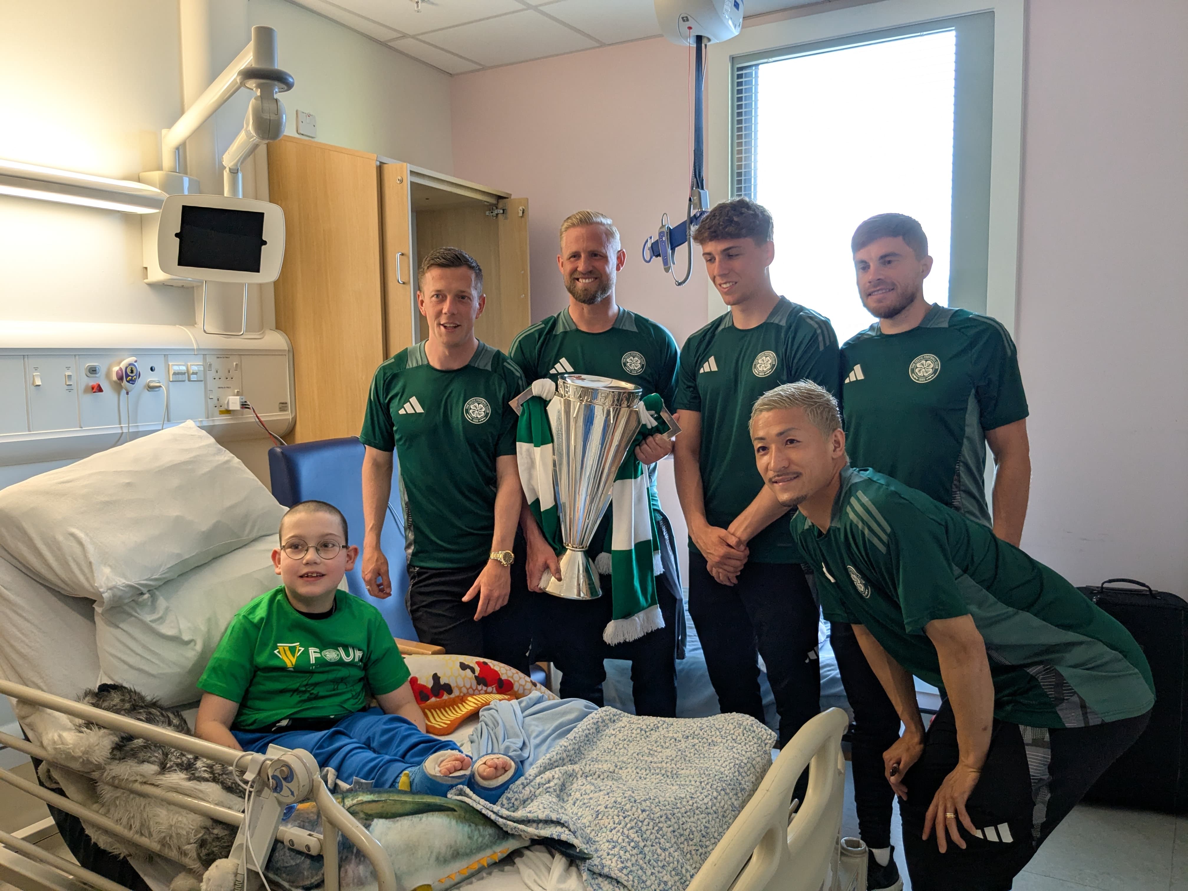 Celtic stars visit Glasgow Children's Hospital