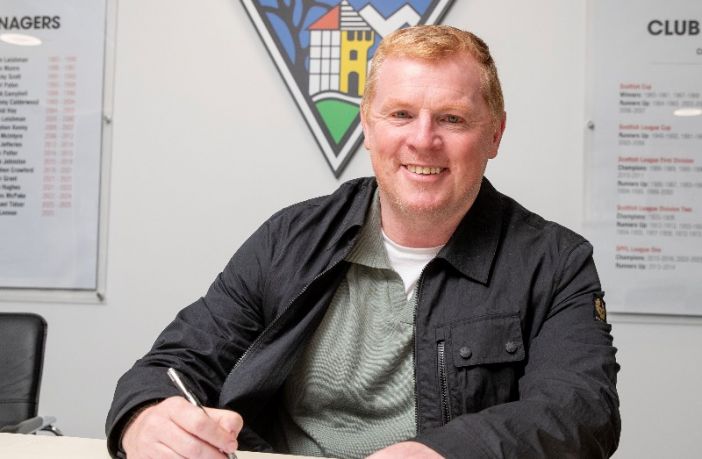 Neil Lennon signs on as Dunfermline boss
