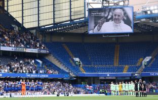 Stamford Bridge hold minute's silence in memory of Pope Francis