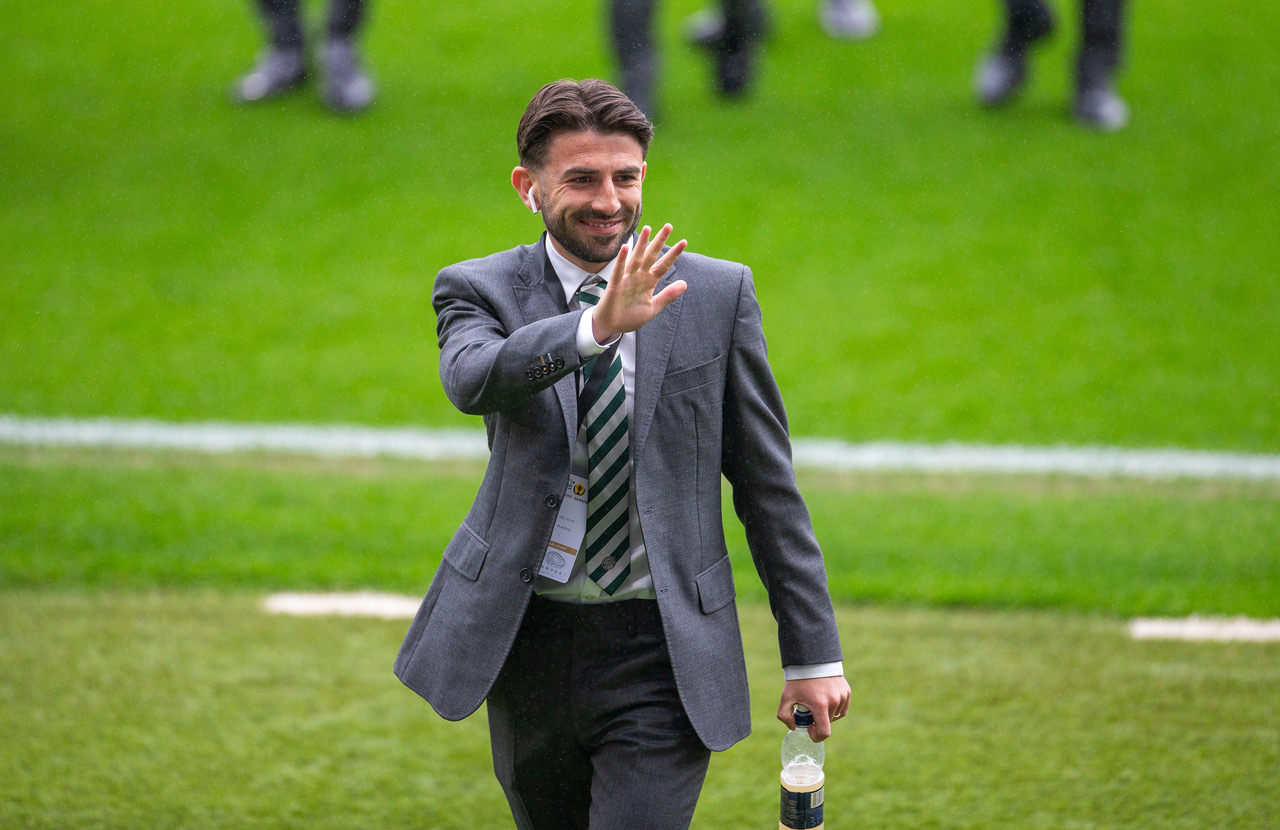 A wave from Greg Taylor